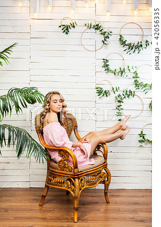 Summer travel girl Summer travel girl 42056335