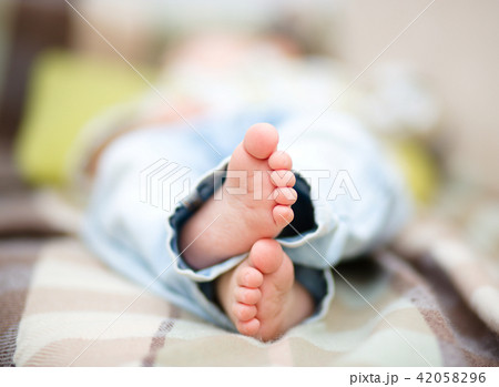 Closeup of a child feet 42058296