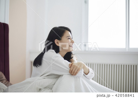 ベッド 寝台 人 42058841