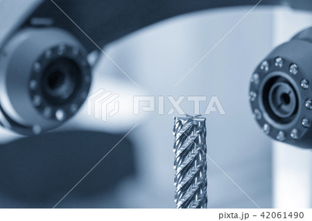 The solid end-mill tool for CNC machine  42061490