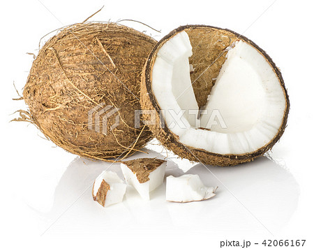 Fresh brown coconut isolated on white 42066167