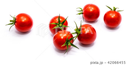 Red cherry tomatoe isolated Red cherry tomatoe isolated 42066455