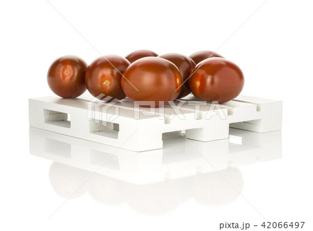 Fresh cherry tomato isolated on white Fresh cherry tomato isolated on white 42066497