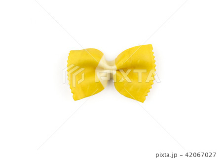 Colourful raw farfalle isolated on white 42067027