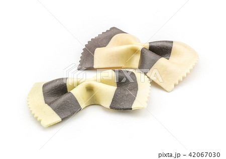 Colourful raw farfalle isolated on white 42067030