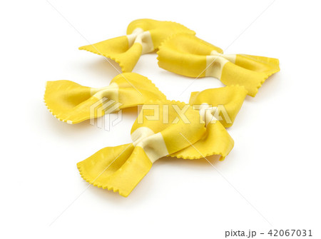 Colourful raw farfalle isolated on white 42067031