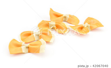 Colourful raw farfalle isolated on white 42067040