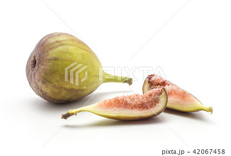 Fresh Fig isolated on white background 42067458