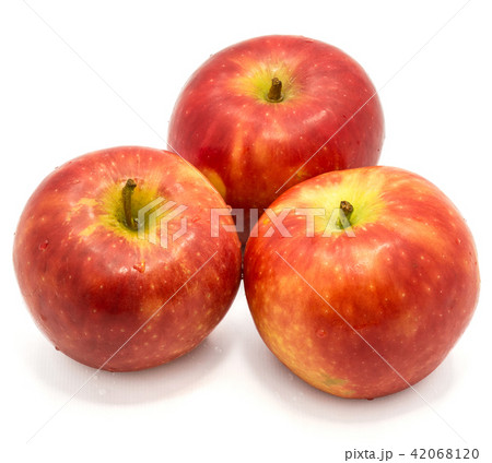 Fresh apple kanzi isolated on white Fresh apple kanzi isolated on white 42068120