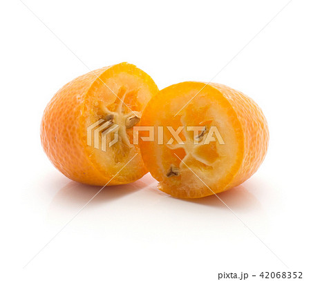 Fresh kumquat isolated on white 42068352