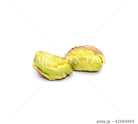 Salted pistachio isolated on white 42069905