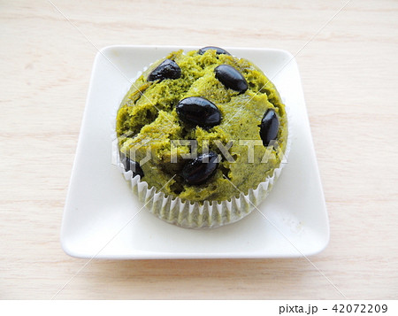 抹茶味の蒸しパン 42072209