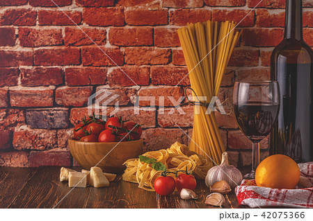 Products for cooking - pasta, tomatoes, garlic 42075366