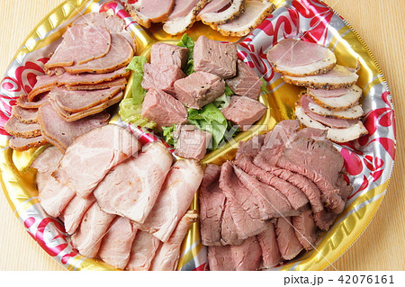 ローストビーフ盛合せ 42076161