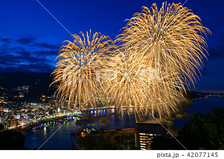 （静岡県）熱海100万ドルの夜景と海上花火 42077145