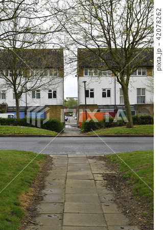 イギリスのニュータウン:ミルトン・キーンズの街並み イギリスのニュータウン:ミルトン・キーンズの街並み 42078262