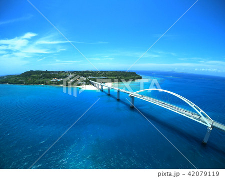 瀬底大橋の空撮の写真素材