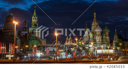 St. Basil's Cathedral night view St. Basil's Cathedral night view 42085033