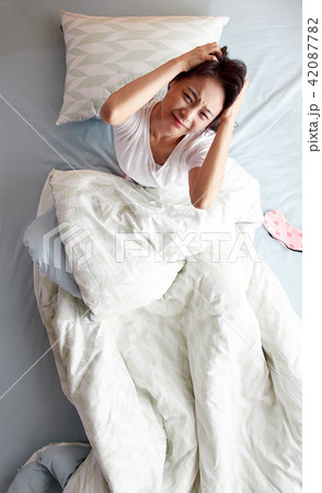 女性 韓国人 20代 42087782