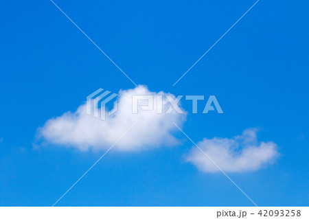 青空に雲 42093258