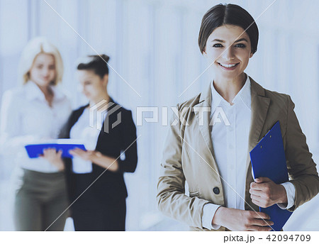 Confident Beautiful Smart Business Woman in Suit 42094709