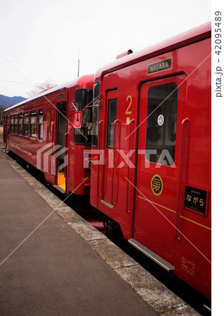 長良川鉄道　観光列車ながら（大矢駅） 42095489