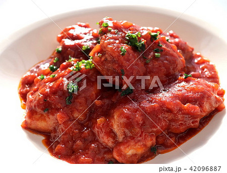 おいしい鶏もも肉の赤ワイン煮 おいしい鶏もも肉の赤ワイン煮 42096887