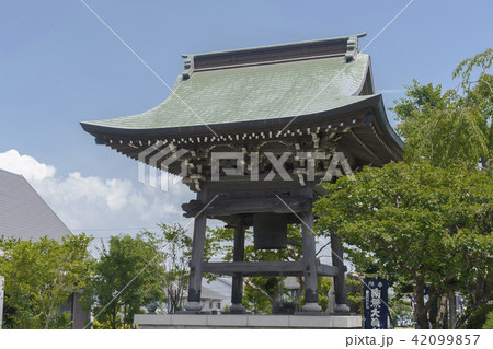 青蓮寺の鐘楼（鎌倉市手広） 42099857