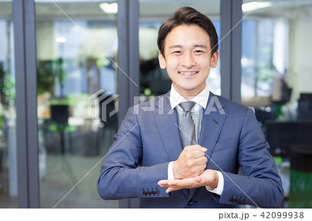 ビジネスシーン ビジネスシーン 42099938