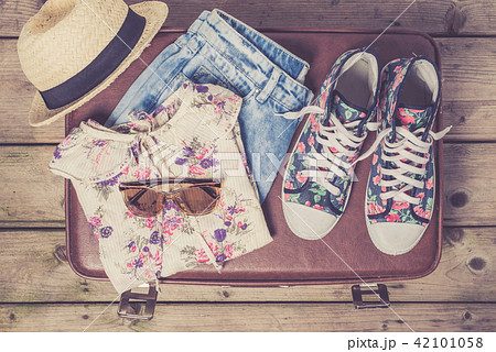 Hipster woman clothes 42101058