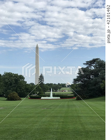 アメリカ ホワイトハウス本館　南側から見た風景 42101462