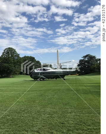 アメリカ ホワイトハウス　マリンワン　縦 42101576