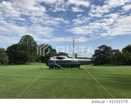 アメリカ ホワイトハウス　マリンワン　横 42101579