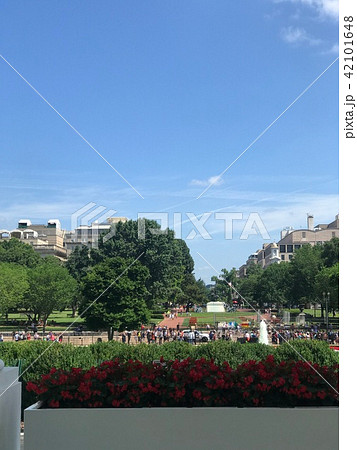 アメリカ ホワイトハウス本館　北側から見た風景３ 42101648