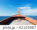 Wide angle shot of front of the long tail boat 42103987