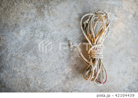 White rope 42104439