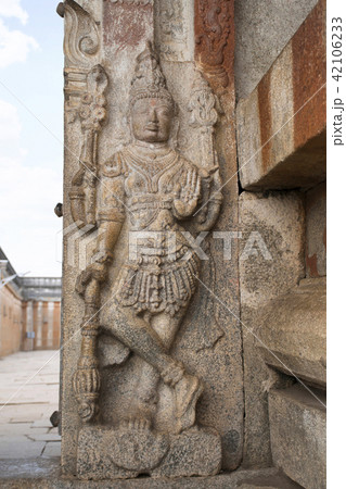 Dvarapala Gomateshwara temple, Vindhyagiri Hill 42106233