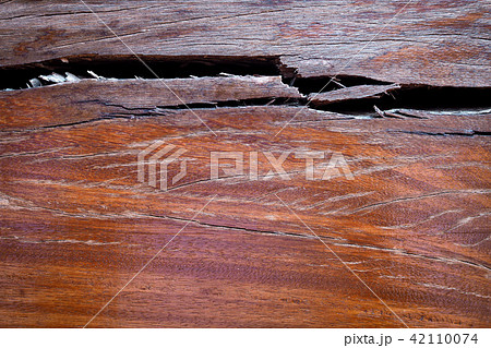 Vintage wooden crack texture background. 42110074