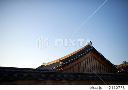 韓屋 屋根 伝統 42110778