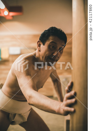 Sumo wrestling 42117860