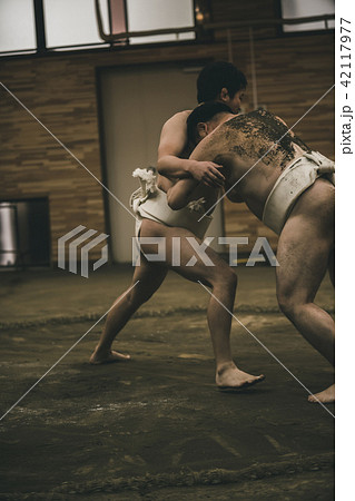 Sumo wrestling Sumo wrestling 42117977