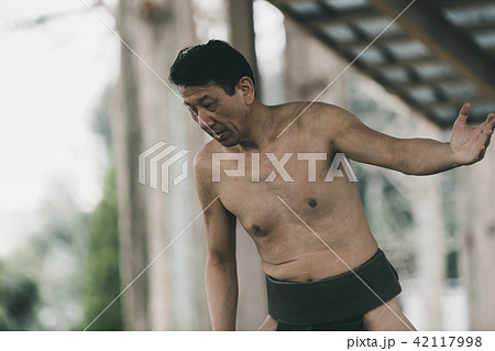 Sumo wrestling Sumo wrestling 42117998
