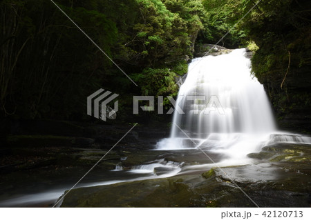 つがねの滝 42120713