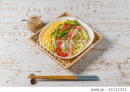 冷やし中華 chilled Chinese noodles 冷やし中華 chilled Chinese noodles 42122355