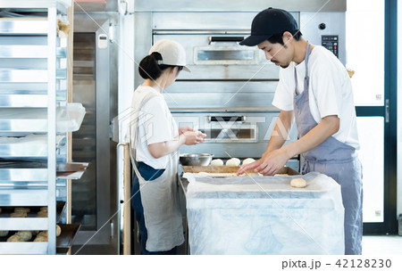 パン屋さん パン屋さん 42128230
