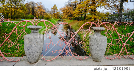 Decorations of ancient bridge in autumn Decorations of ancient bridge in autumn 42131905