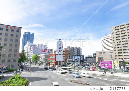 流作場五差路歩道橋より萬代橋通り 流作場五差路歩道橋より萬代橋通り 42137773