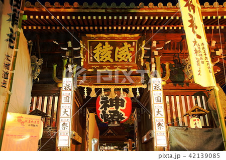 夜の櫛田神社(博多祇園山笠期間中) 夜の櫛田神社(博多祇園山笠期間中) 42139085