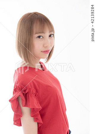 若い女性 ヘアスタイル 若い女性 ヘアスタイル 42139284