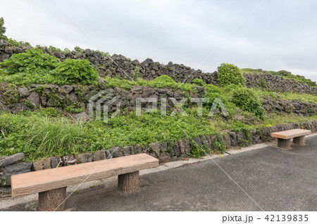 勘次ヶ城・山崎の石塁 42139835